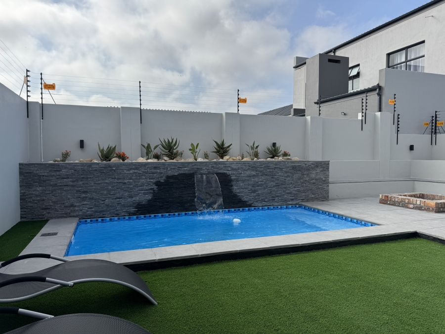 4 Bedroom Property for Sale in Sandown Western Cape